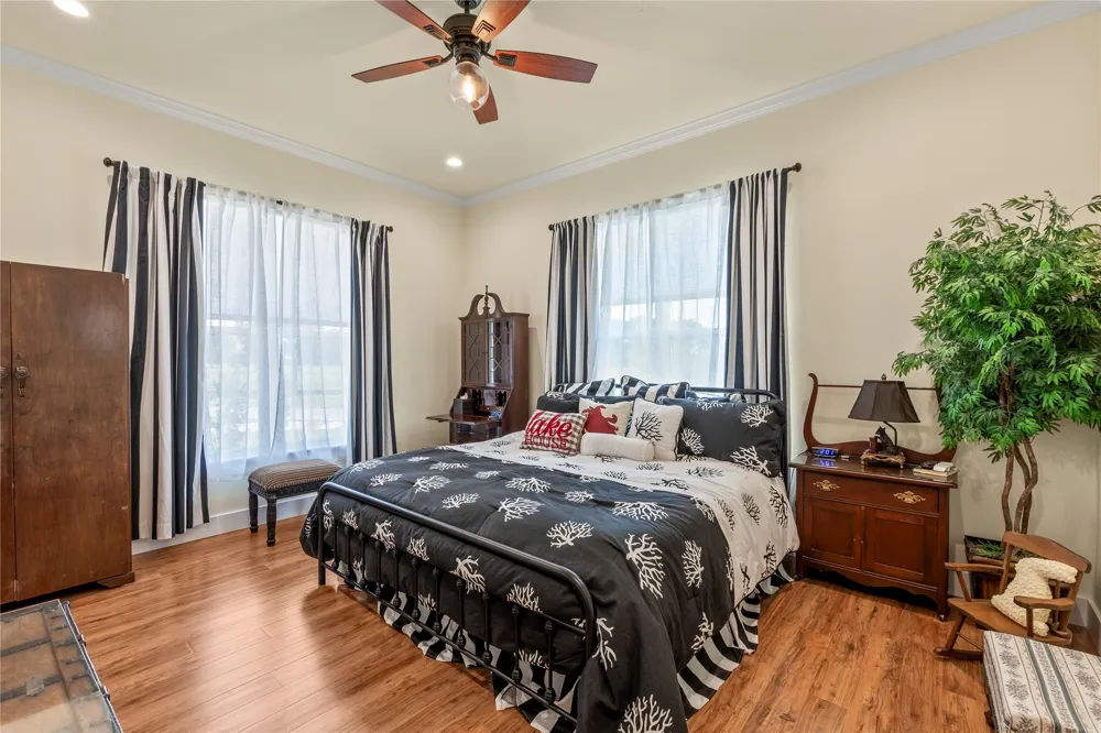 18076 Country Club Drive Kemp, TX 75143