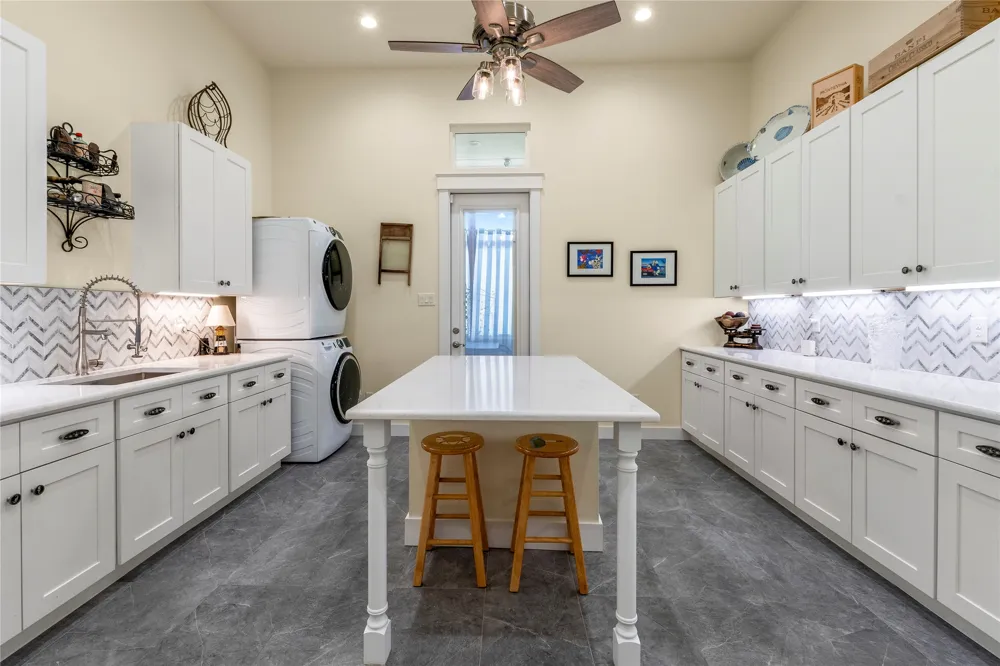 18076 Country Club Drive Kemp, TX 75143