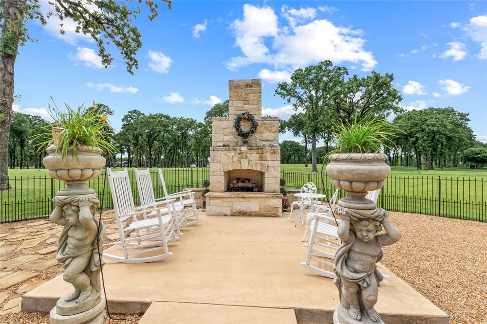 18076 Country Club Drive Kemp, TX 75143