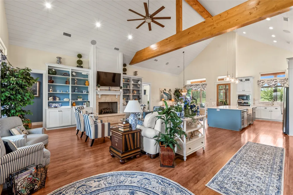 18076 Country Club Drive Kemp, TX 75143