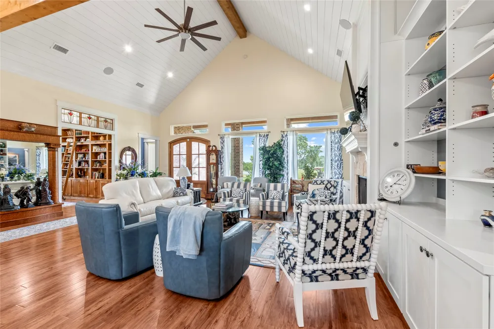 18076 Country Club Drive Kemp, TX 75143