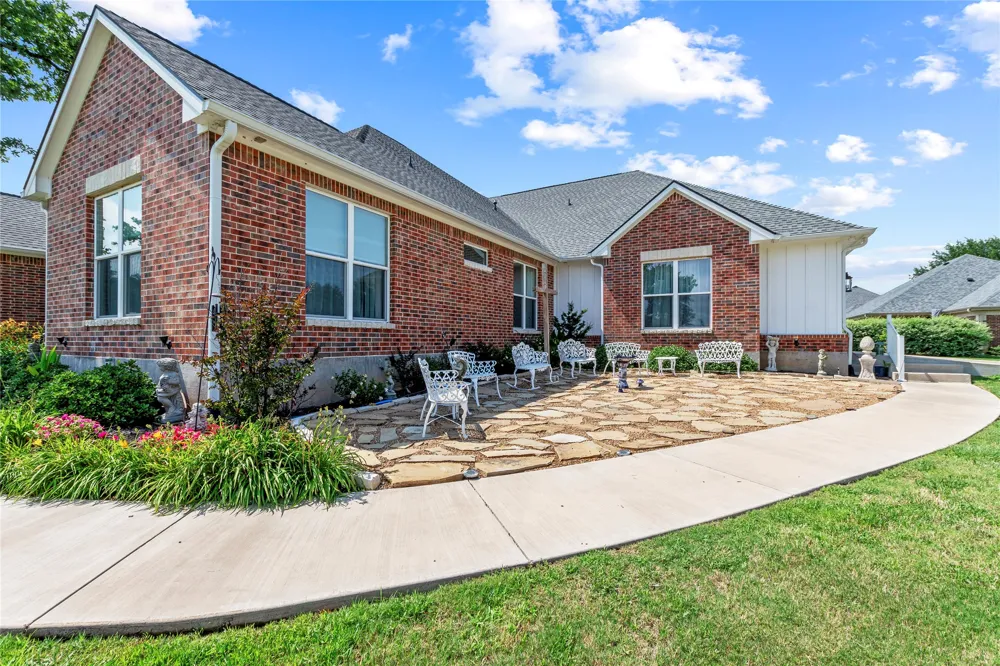 18076 Country Club Drive Kemp, TX 75143