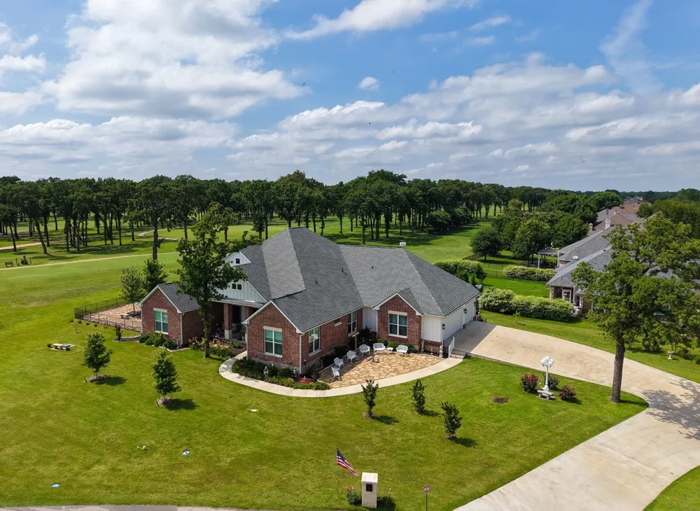 18076 Country Club Drive Kemp, TX 75143