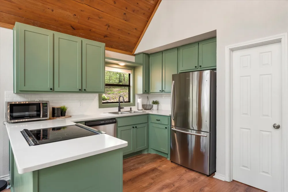 103 E Barker Creek Drive Scroggins, TX 75480