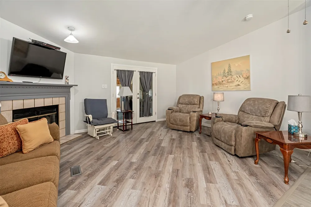 175 Kings Row Malakoff, TX 75148
