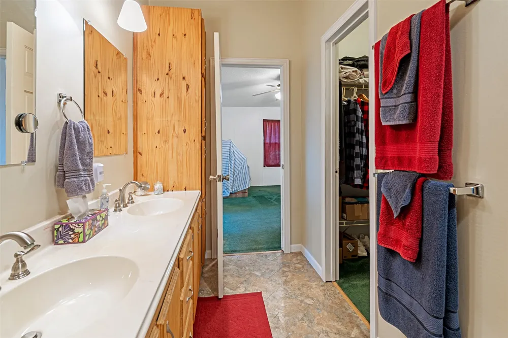 175 Kings Row Malakoff, TX 75148
