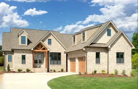 Lago Vista Drive