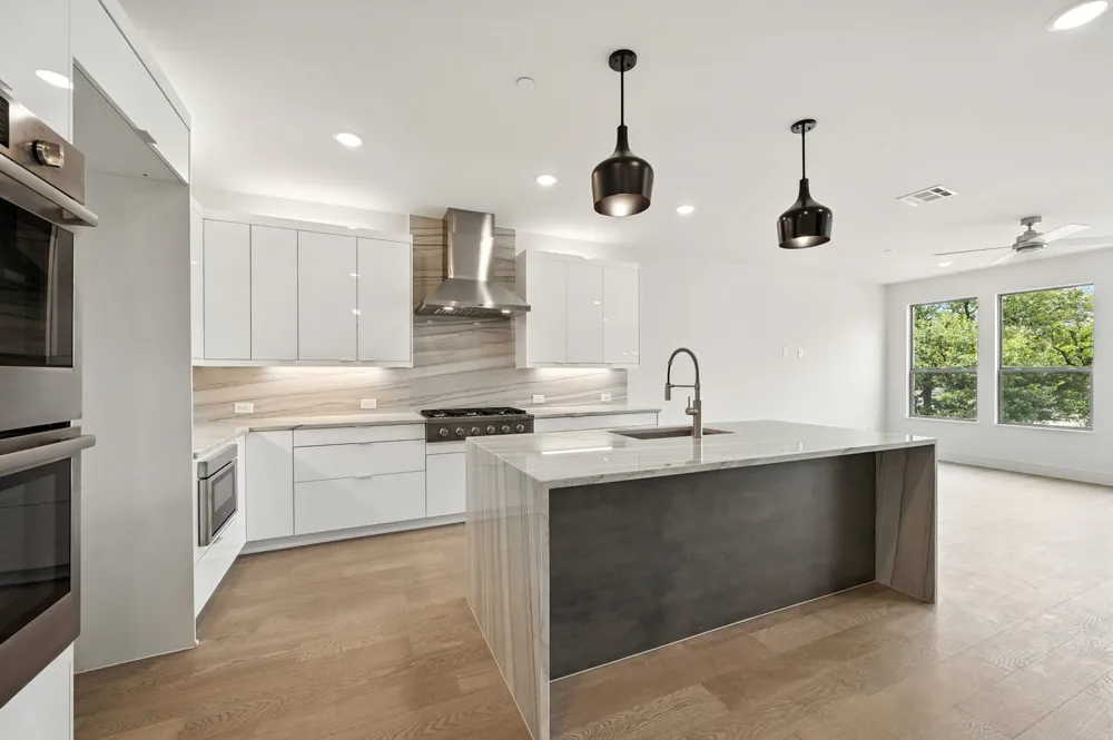 1364 Cherry Hills Lane Irving, TX 75038