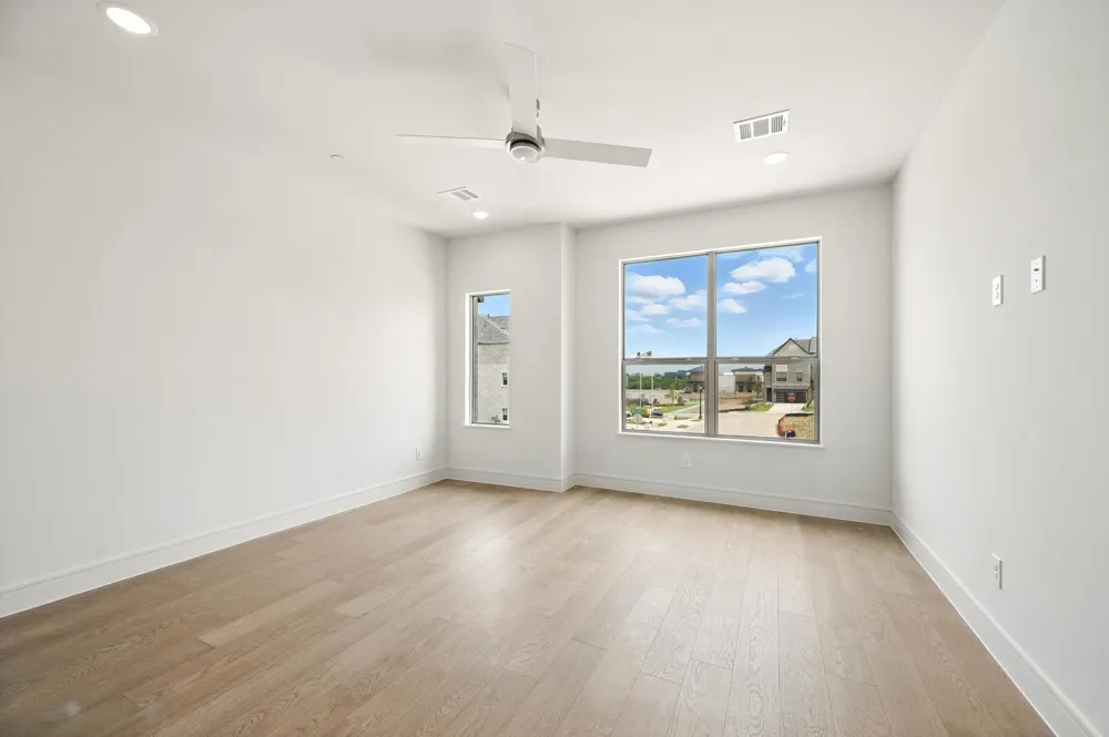 1364 Cherry Hills Lane Irving, TX 75038