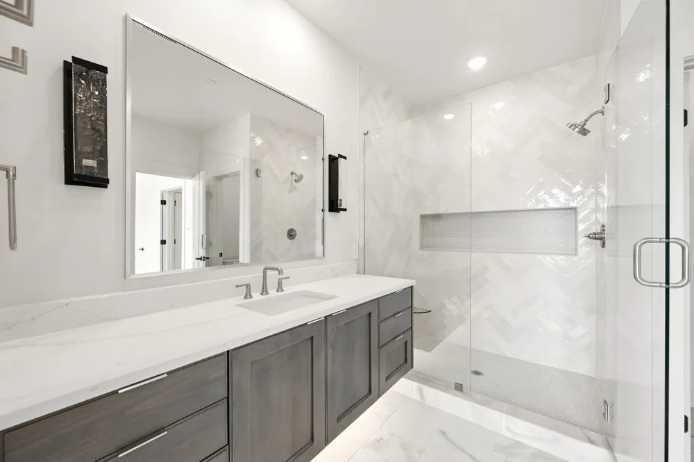 1364 Cherry Hills Lane Irving, TX 75038