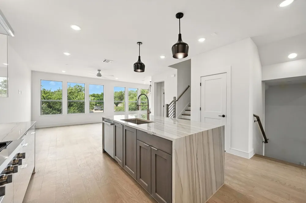 1364 Cherry Hills Lane Irving, TX 75038