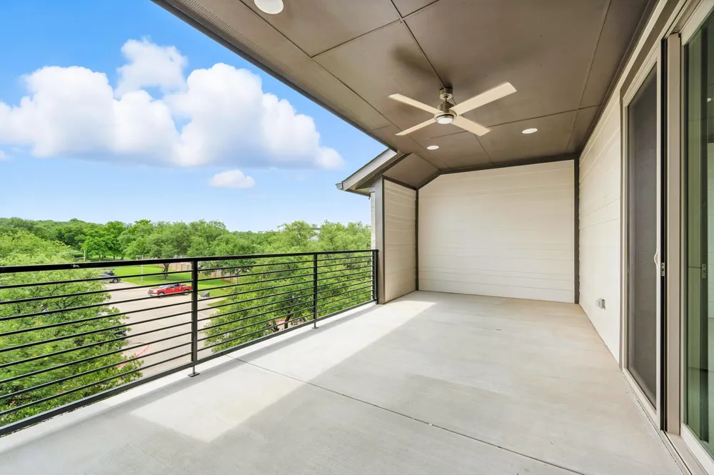 1364 Cherry Hills Lane Irving, TX 75038