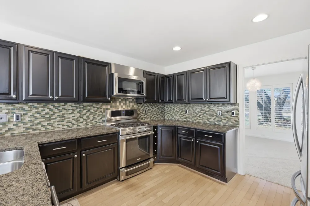 3718 Wooded Creek Drive Farmers Branch, TX 75244