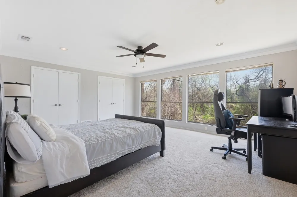 3718 Wooded Creek Drive Farmers Branch, TX 75244