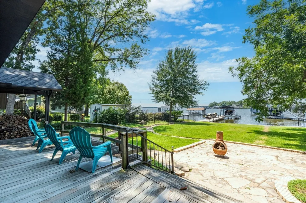 162 Lake Drive Enchanted Oaks, TX 75156