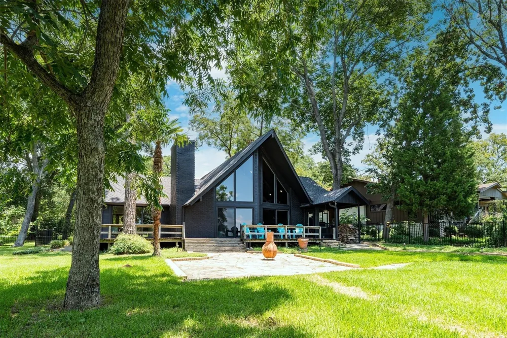 162 Lake Drive Enchanted Oaks, TX 75156