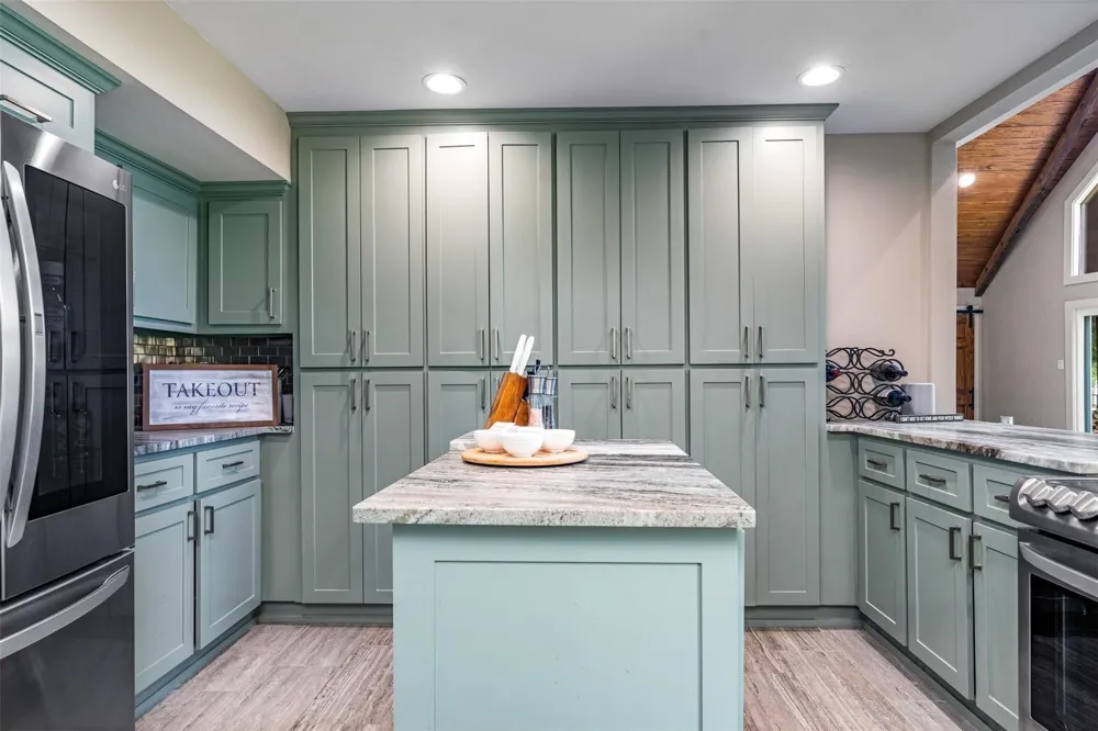 162 Lake Drive Enchanted Oaks, TX 75156