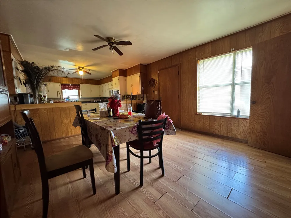 733 Foster Street Marlin, TX 76661