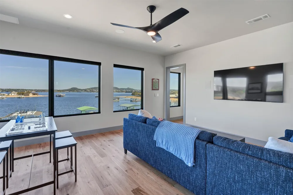 1009 Cardinal Cove Graford, TX 76449