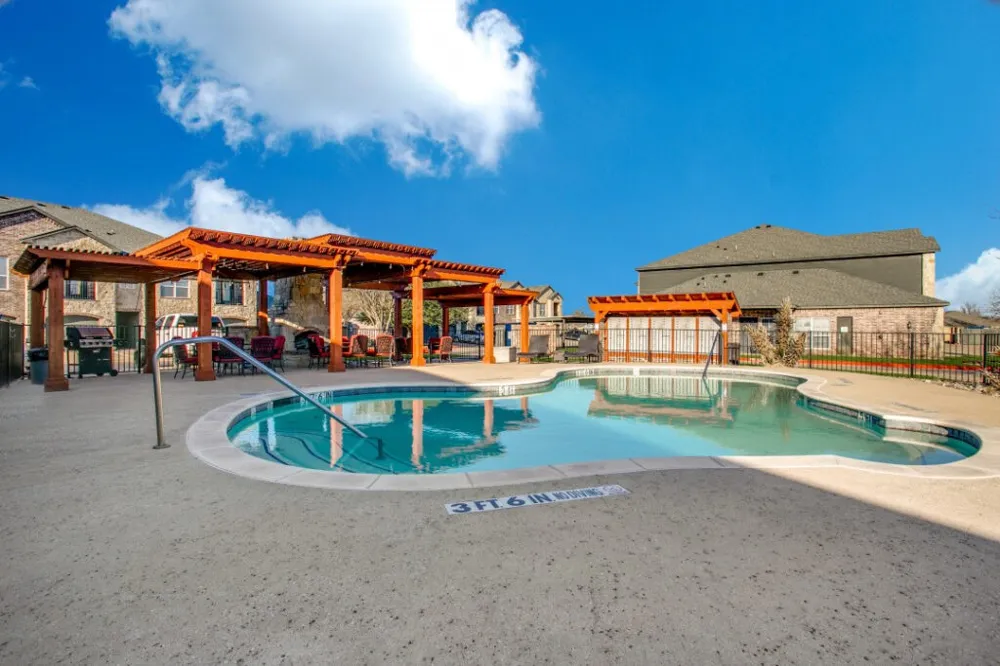 380 Solon Road Waxahachie, TX 75165