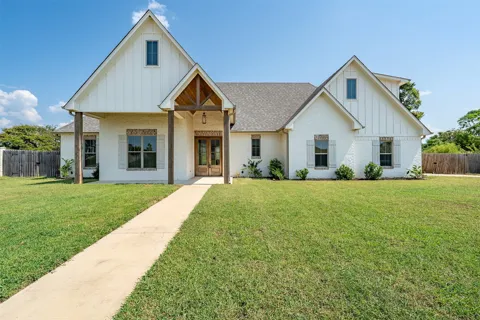 545 Bush Buck Way