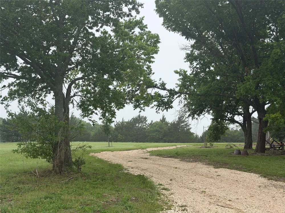 627 Homer Smith Van Alstyne, TX 75491