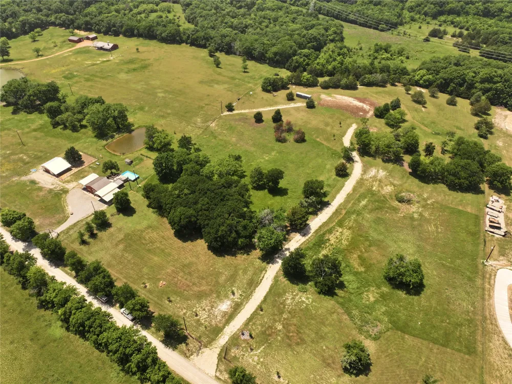 627 Homer Smith Van Alstyne, TX 75491