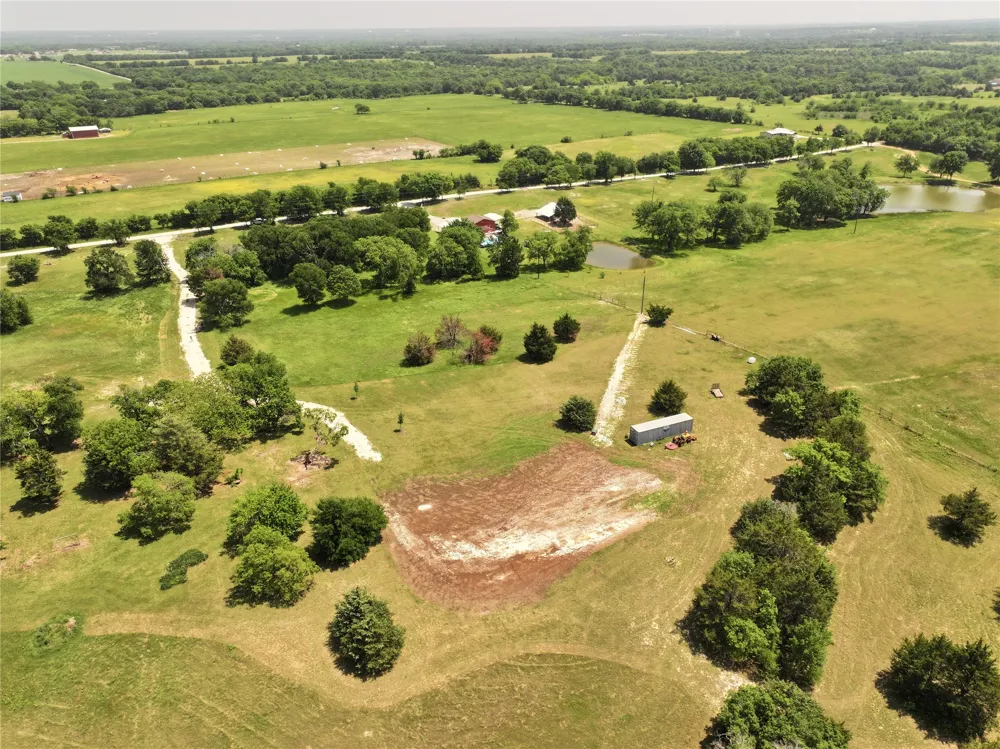 627 Homer Smith Van Alstyne, TX 75491
