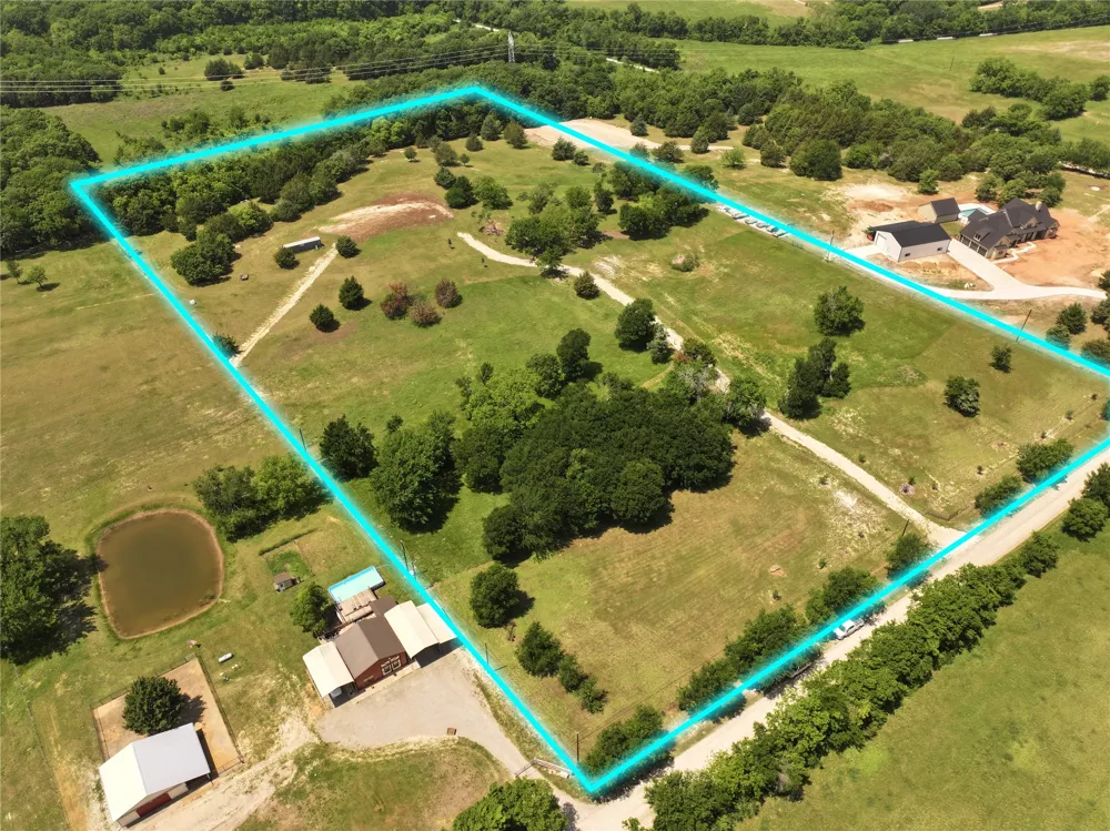 627 Homer Smith Van Alstyne, TX 75491