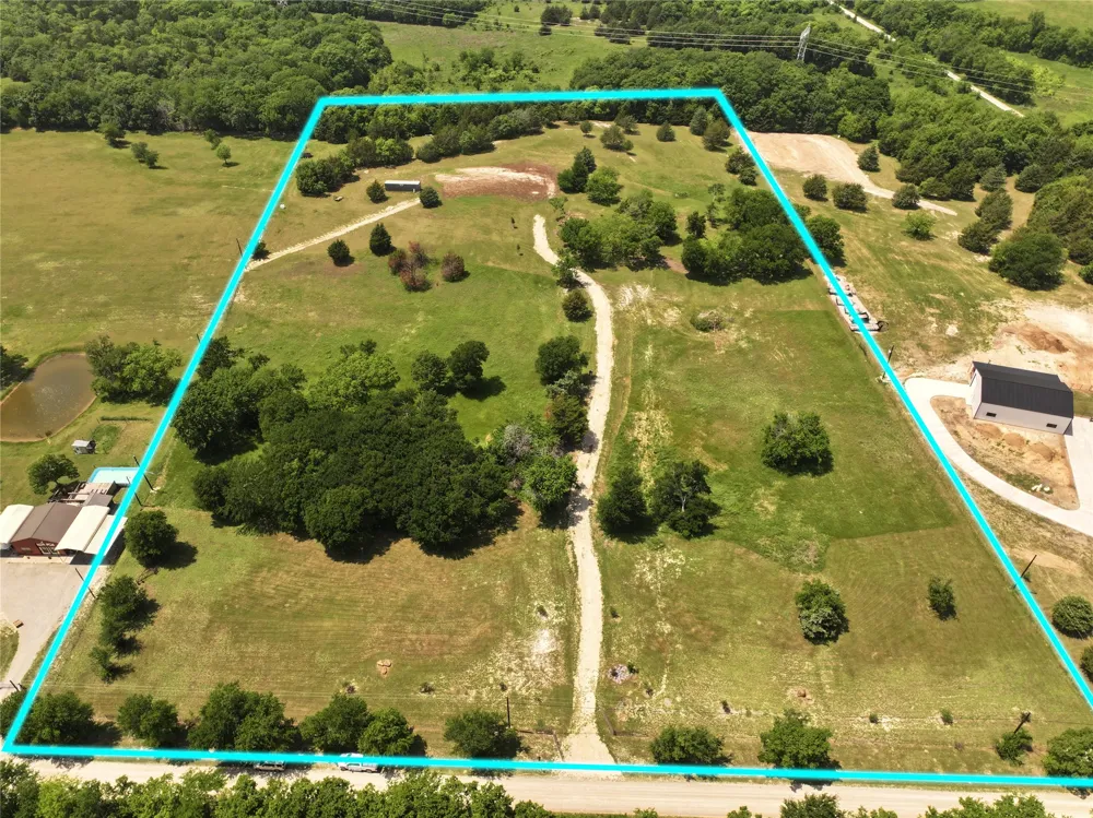 627 Homer Smith Van Alstyne, TX 75491