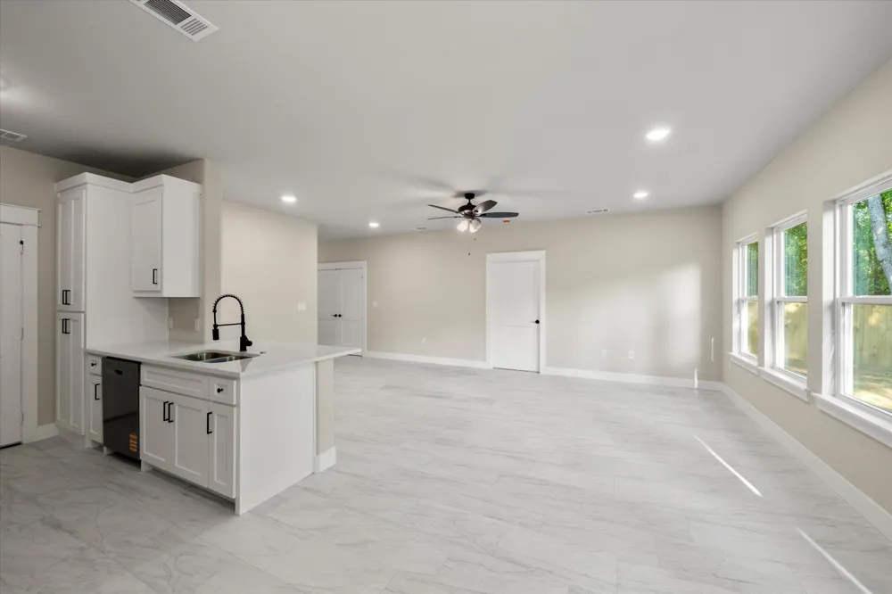 114 Granada Street Payne Springs, TX 75156