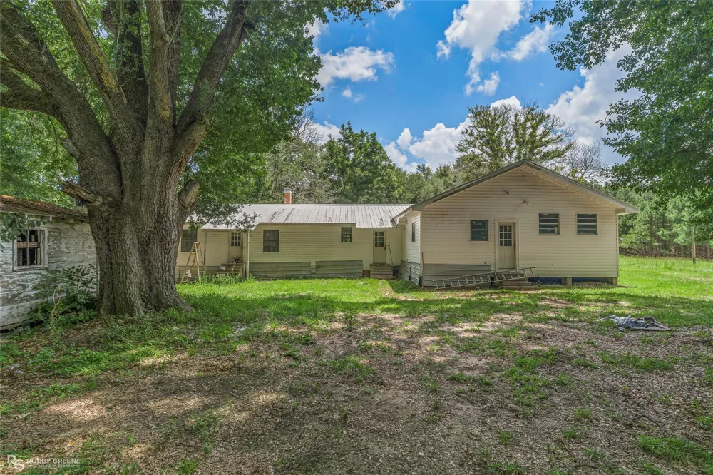 120 Bessie Crow Road Coushatta, LA 71019