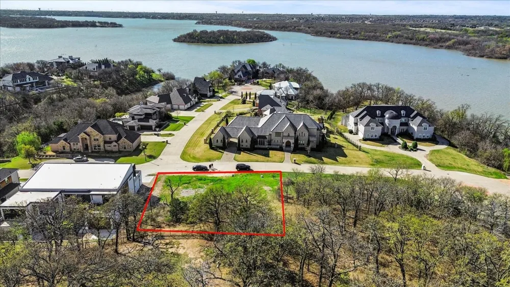 2309 Oak Bluff Corinth, TX 76210