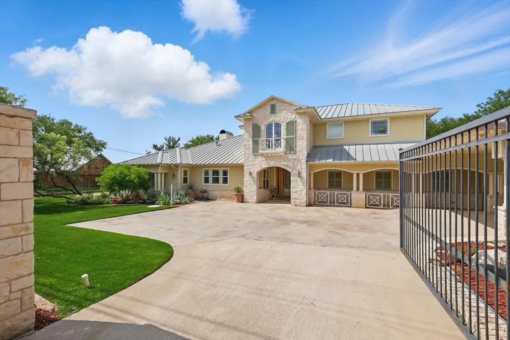 1755 Park Road 36 Graford, TX 76449