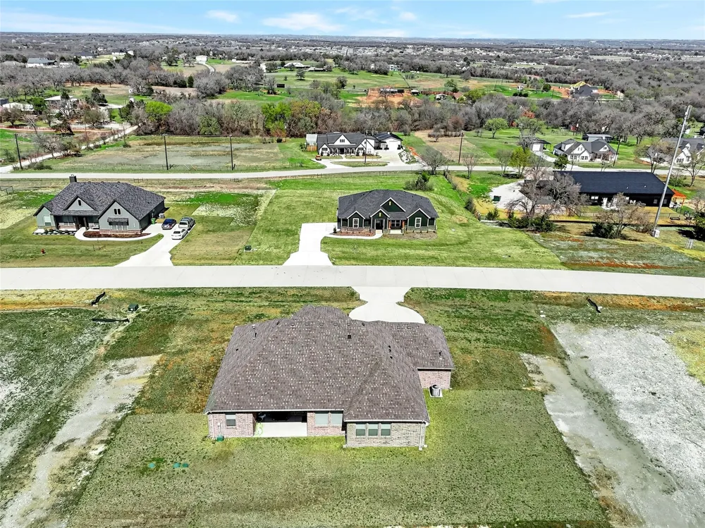 209 Basalt Lane Reno, TX 76020