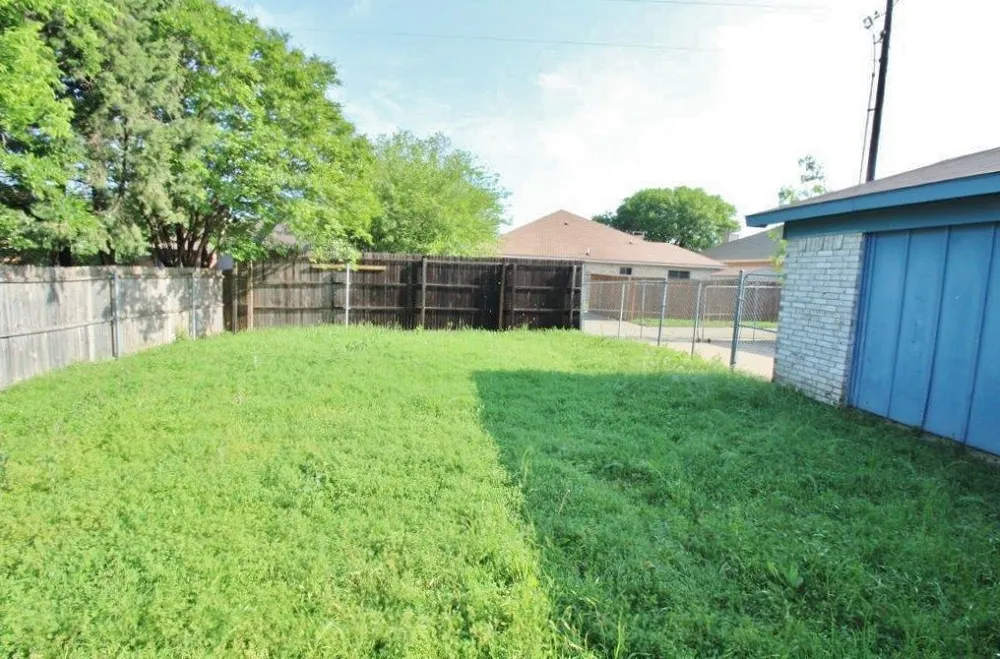 1019 Cedar Run Drive Duncanville, TX 75137