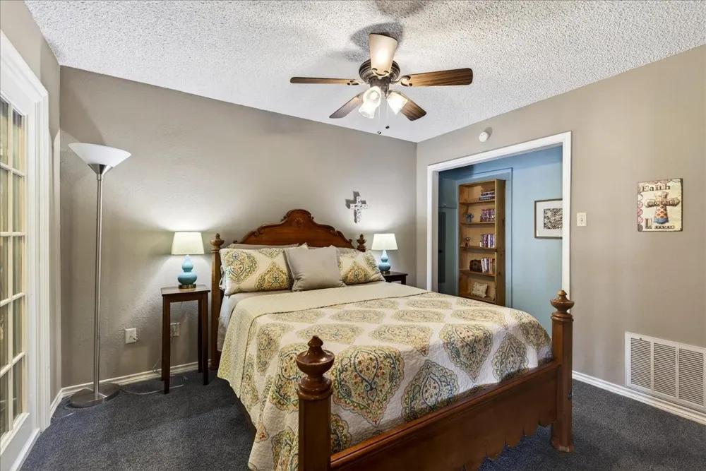 125 Lark Drive Enchanted Oaks, TX 75156