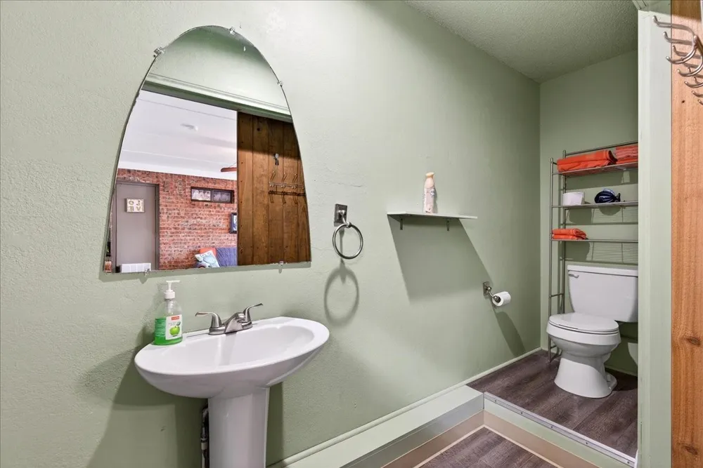 125 Lark Drive Enchanted Oaks, TX 75156