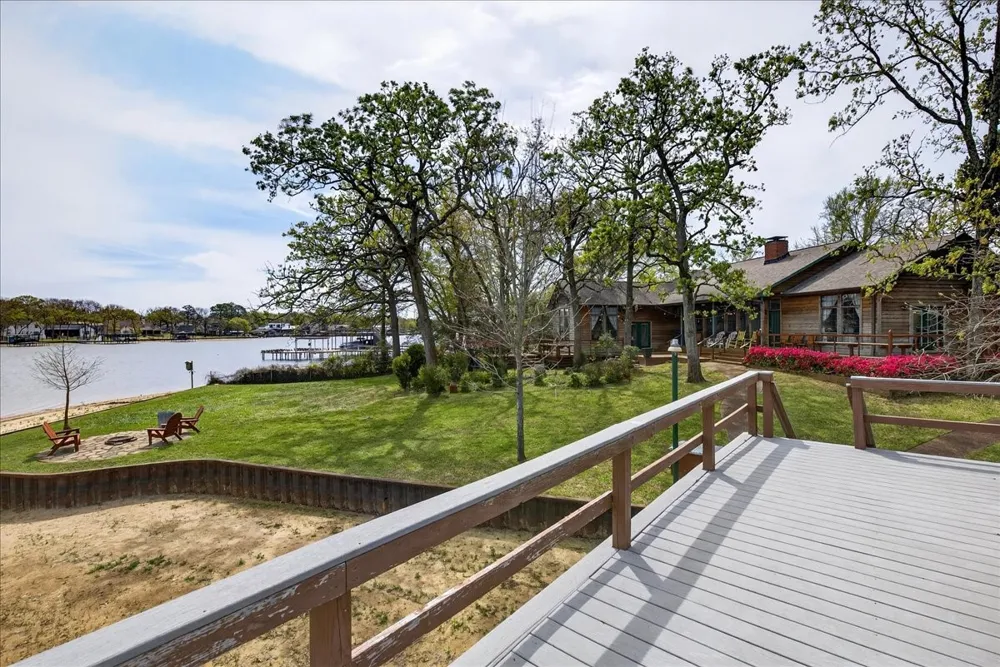 125 Lark Drive Enchanted Oaks, TX 75156