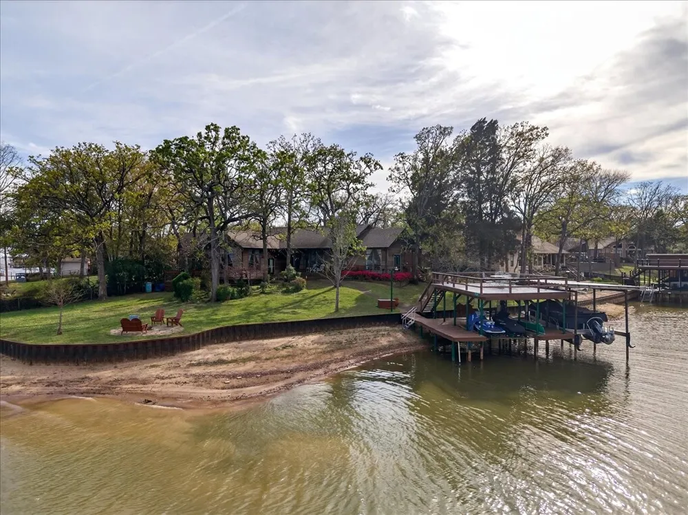 125 Lark Drive Enchanted Oaks, TX 75156