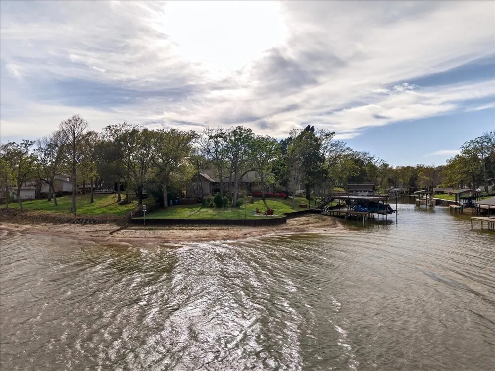 125 Lark Drive Enchanted Oaks, TX 75156