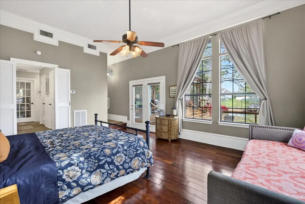 125 Lark Drive Enchanted Oaks, TX 75156