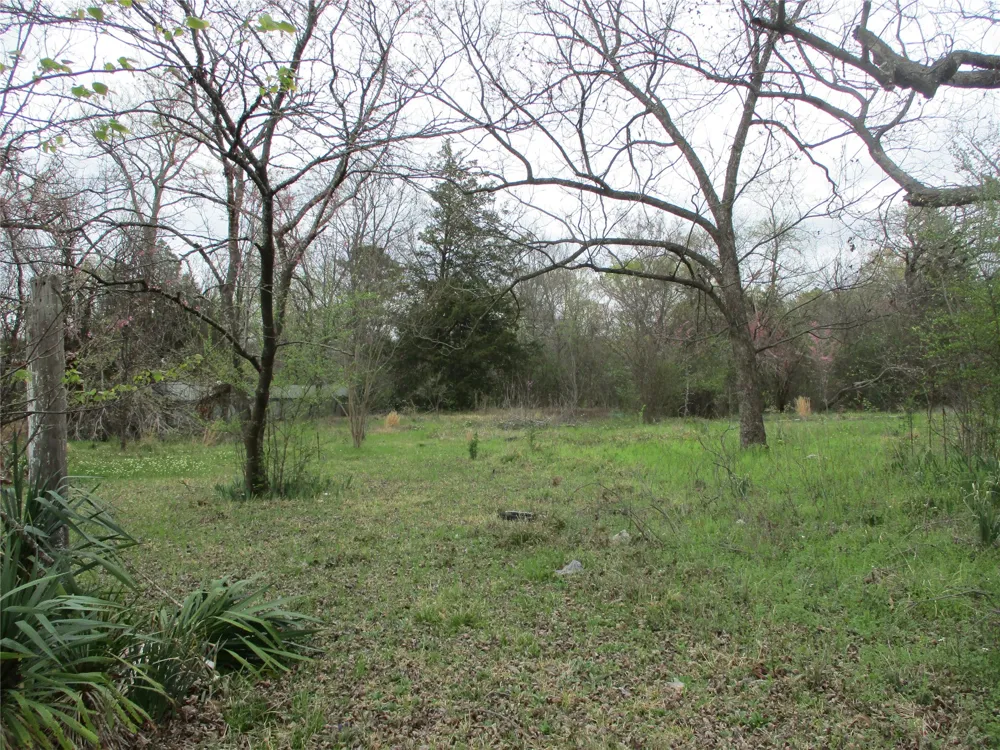 522 E QUITMAN STREET Emory, TX 75440