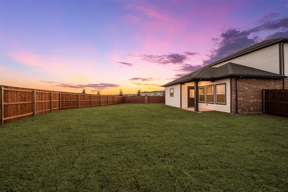 239 Cranz Farm Drive Saginaw, TX 76131