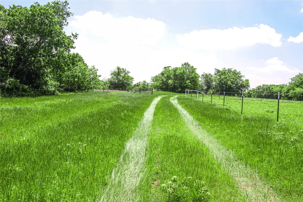 Merritt Road Forestburg, TX 76239