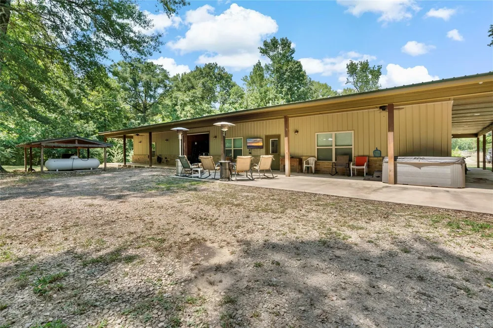 12025 FM 195 Bagwell, TX 75412