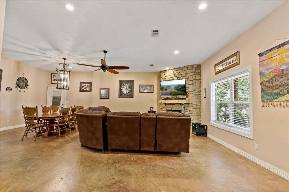 12025 FM 195 Bagwell, TX 75412