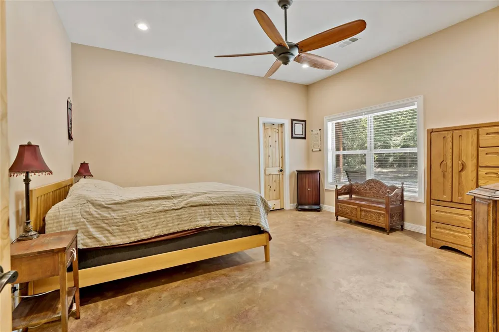 12025 FM 195 Bagwell, TX 75412