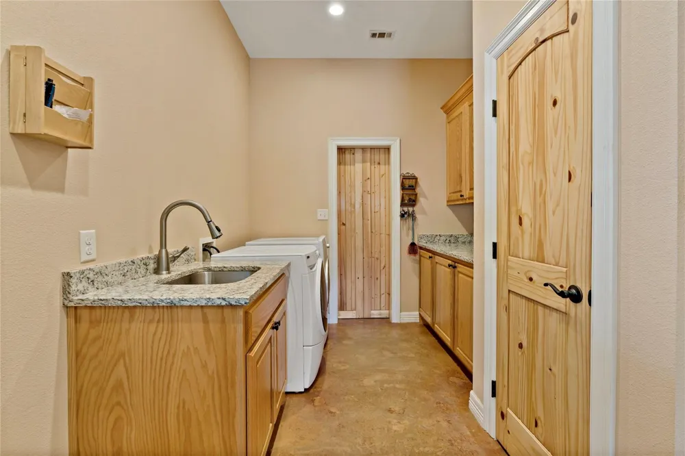 12025 FM 195 Bagwell, TX 75412