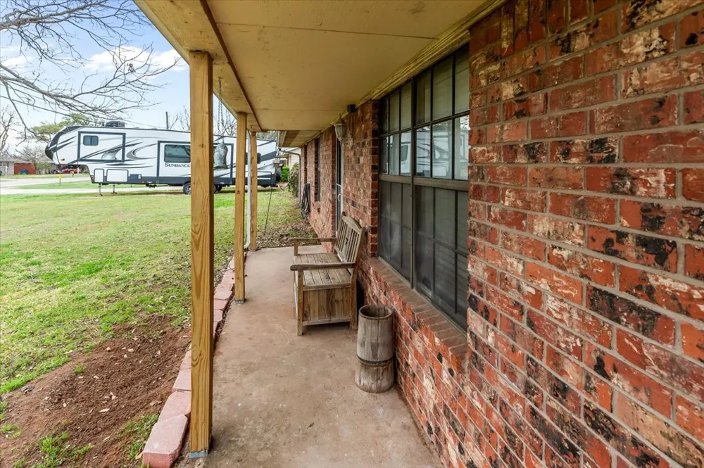 600 S Colorado Street Whitney, TX 76692